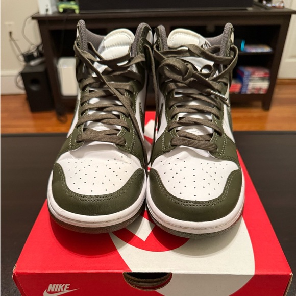 Nike Dunk High Khaki - Picture 5 of 5